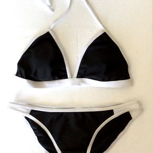 NWOT Color Block Black and White Bikini Set, Size L